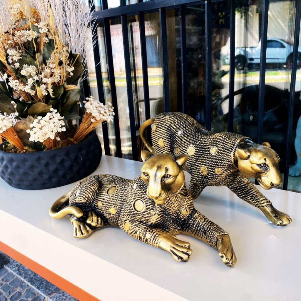pantera estilizada grande dourado envelhecido casal leopardo decoração feito no brasil