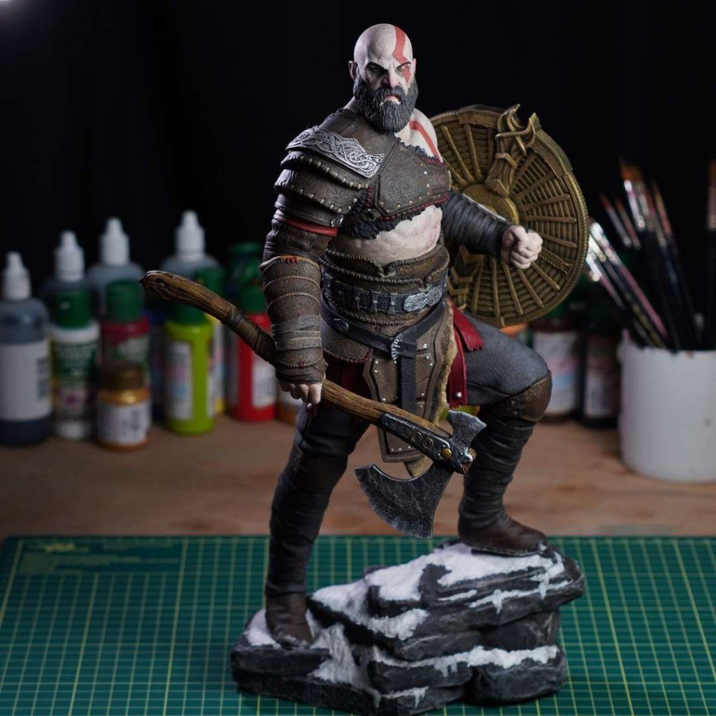 action figure kratos sem pintura